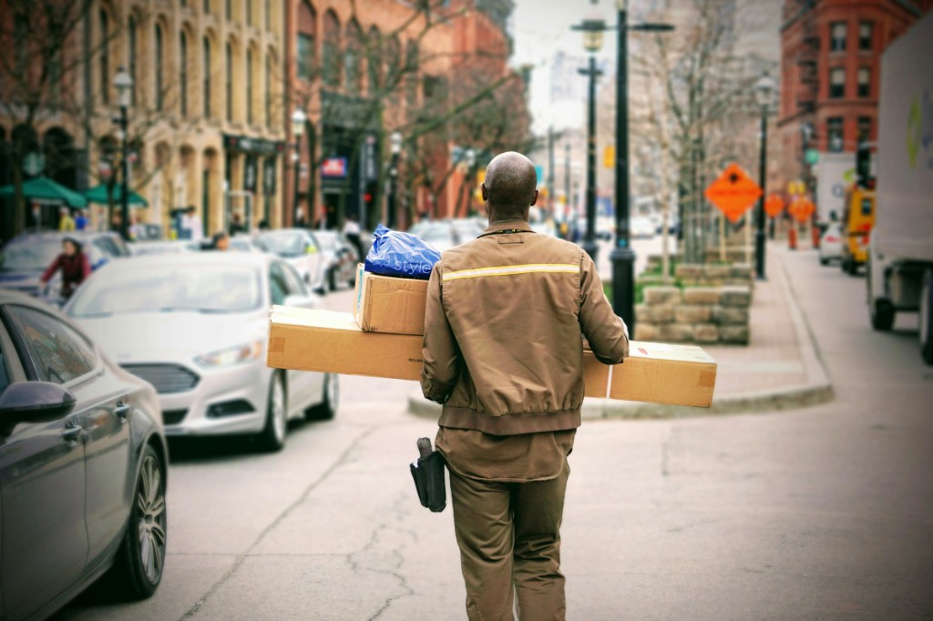 Fourniture des biens et services